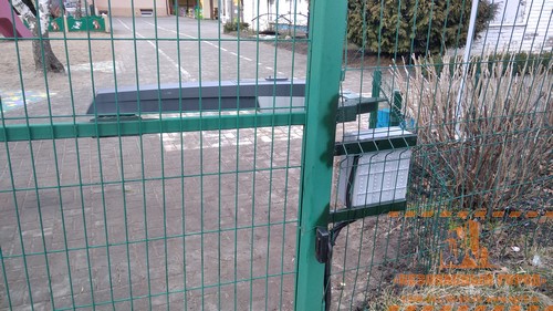 Установка автоматики на распашные ворота. Зеленоградск.