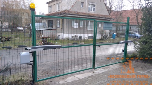 Установка автоматики на распашные ворота. Зеленоградск.