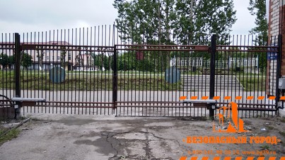 Установка автоматики для распашных ворот в Гусеве 