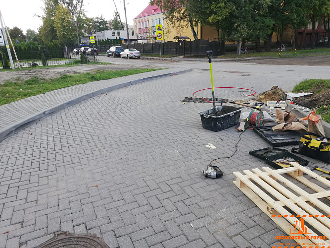 Установка шлагбаума на многоквартирный дом