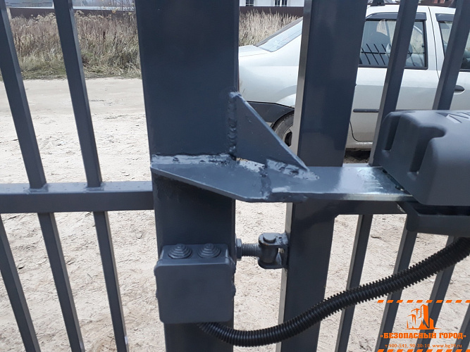 Автоматика для распашных ворот и видеодомофон
