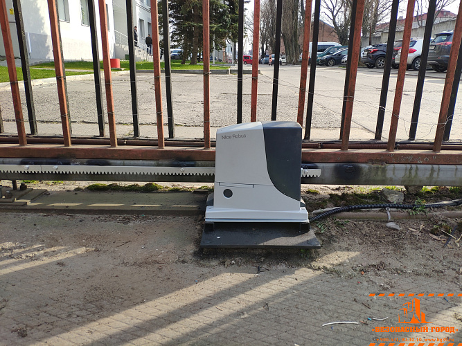 Автоматика для откатных ворот в Калининграде