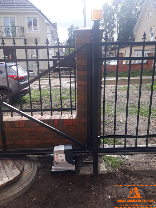 Установка популярной автоматики для откатных ворот