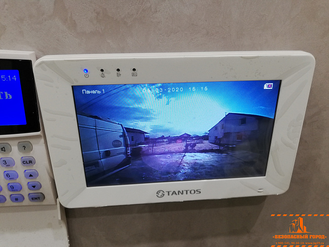 Видеодомофон с кодонаборной панелью и WiFi монитором на частный дом