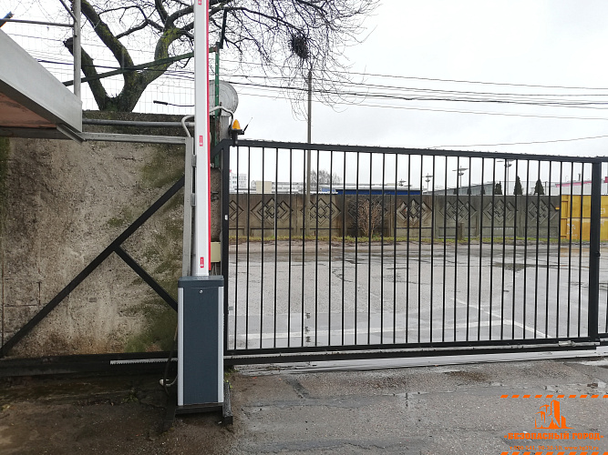 Установка шлагбаума в Калининграде